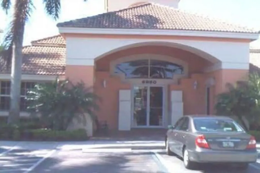 6936 SW 39th Street Davie FL 33314