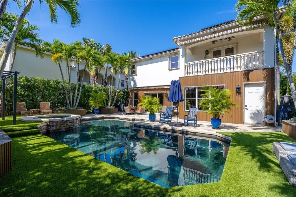 1874 Wood Glen Circle West Palm Beach FL 33411