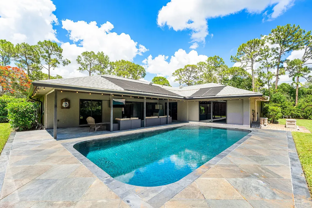 13530 59th Court N Loxahatchee FL 33411