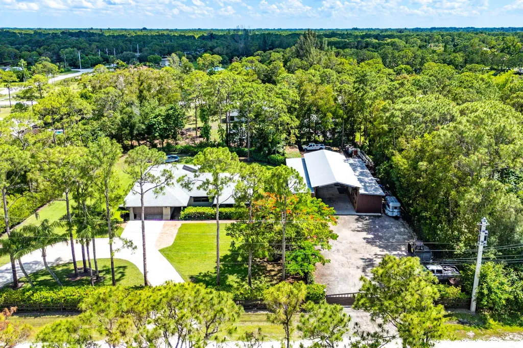 13530 N 59th Court Court N The Acreage FL 33411