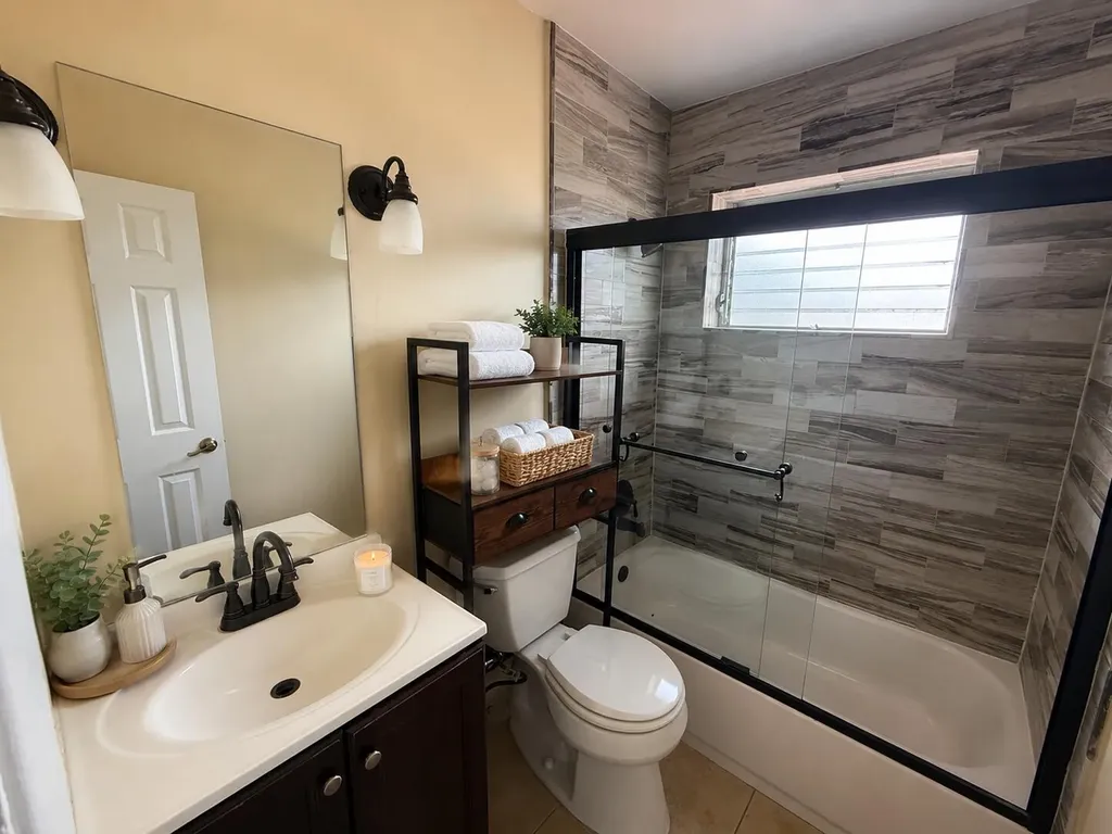 1428 SW 1st Avenue Deerfield Beach FL 33441