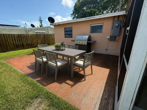 1428 SW 1st Avenue Deerfield Beach FL 33441
