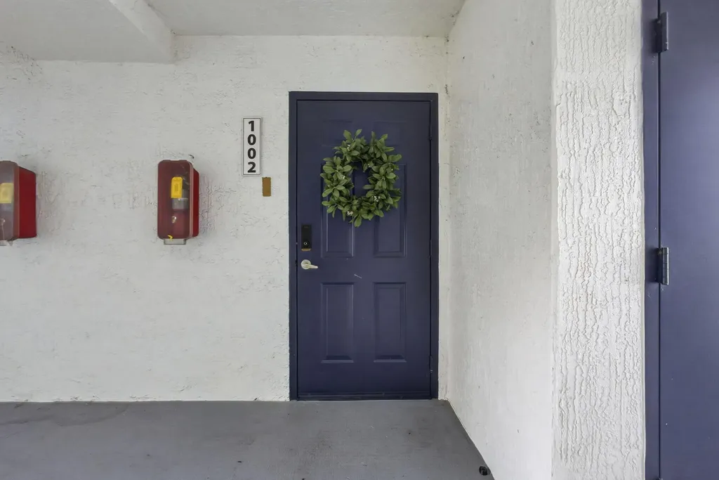 1002 Villa Circle Boynton Beach FL 33435