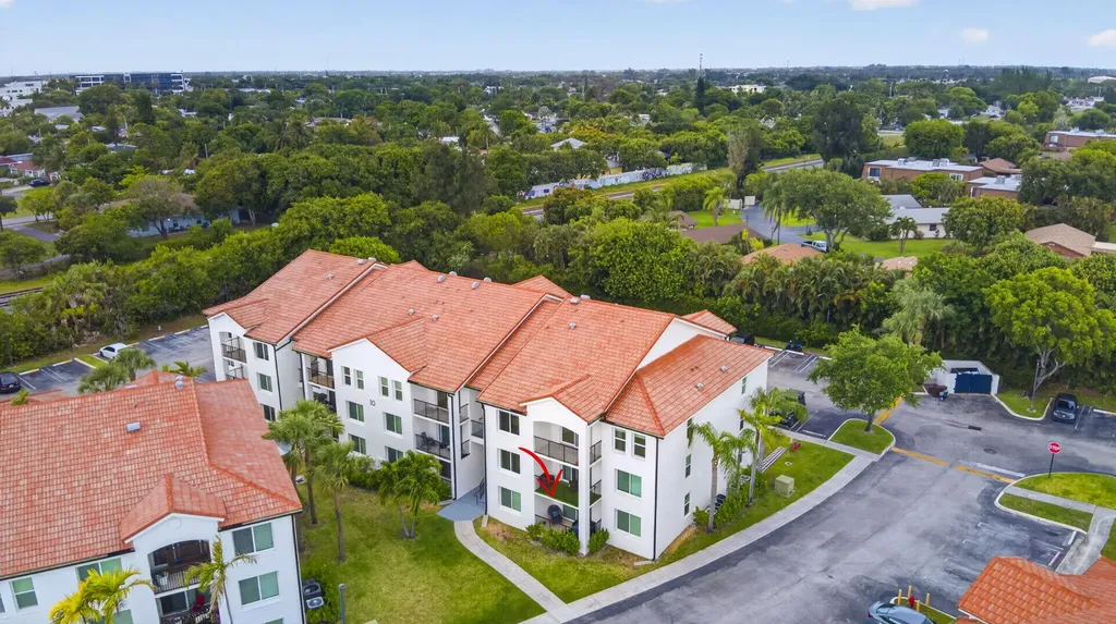 1002 Villa Circle Boynton Beach FL 33435