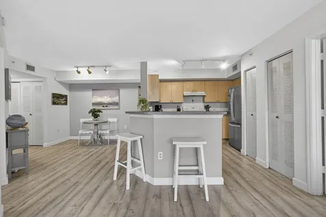 1002 Villa Circle Boynton Beach FL 33435