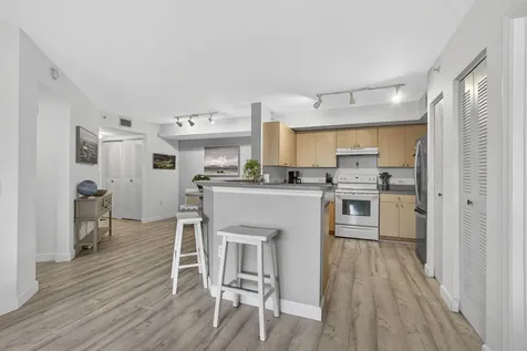 1002 Villa Circle Boynton Beach FL 33435