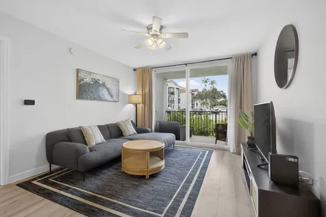 1002 Villa Circle Boynton Beach FL 33435
