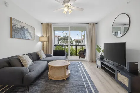 1002 Villa Circle Boynton Beach FL 33435