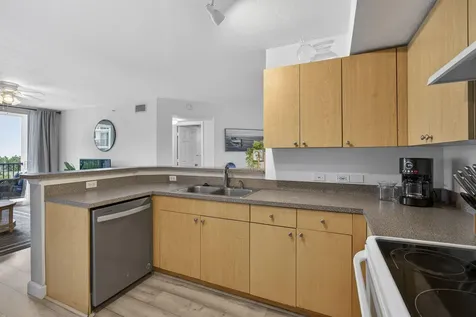 1002 Villa Circle Boynton Beach FL 33435