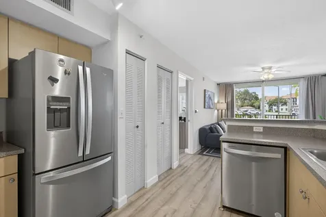 1002 Villa Circle Boynton Beach FL 33435