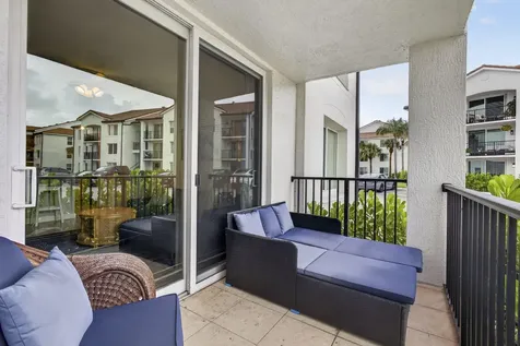 1002 Villa Circle Boynton Beach FL 33435