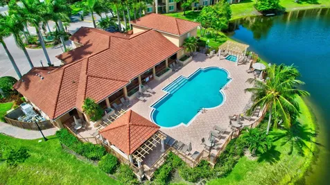 1002 Villa Circle Boynton Beach FL 33435