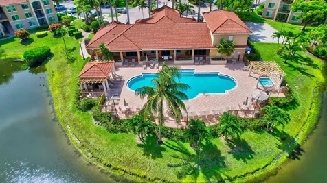 1002 Villa Circle Boynton Beach FL 33435