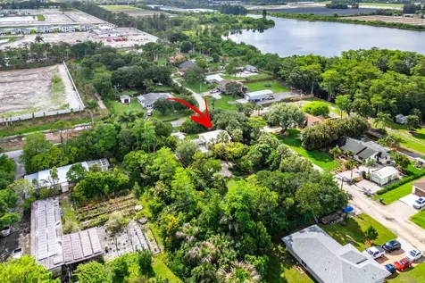 7713 Park Lane Road Lake Worth FL 33449