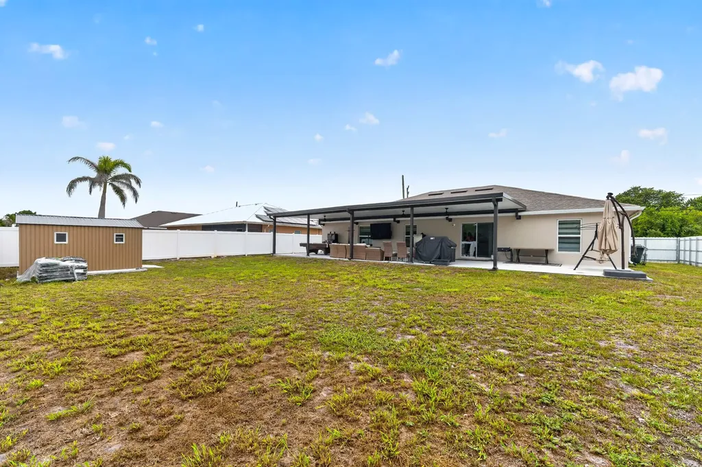 571 SW Lairo Avenue Port St Lucie FL 34953