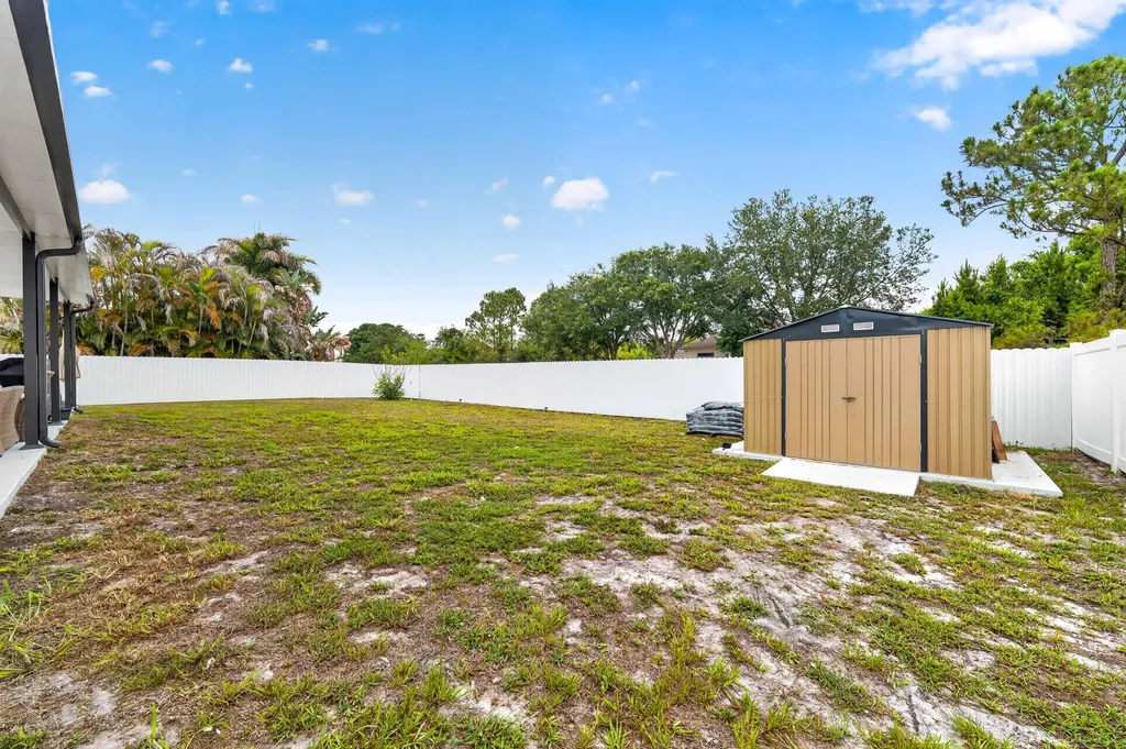 571 SW Lairo Avenue Port St Lucie FL 34953