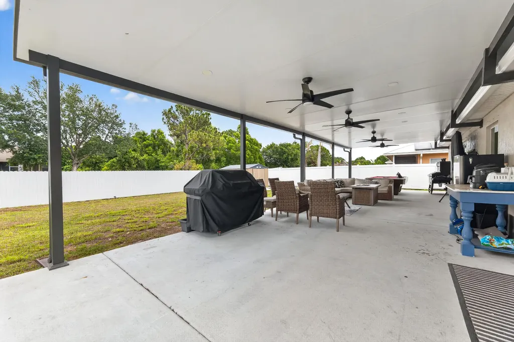 571 SW Lairo Avenue Port St Lucie FL 34953
