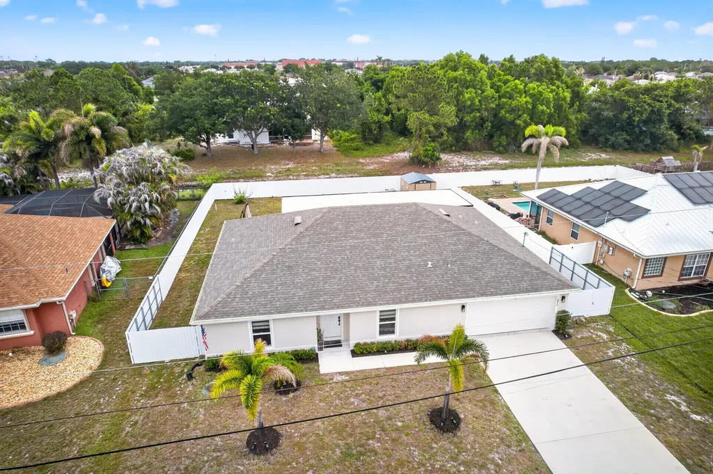 571 SW Lairo Avenue Port St Lucie FL 34953