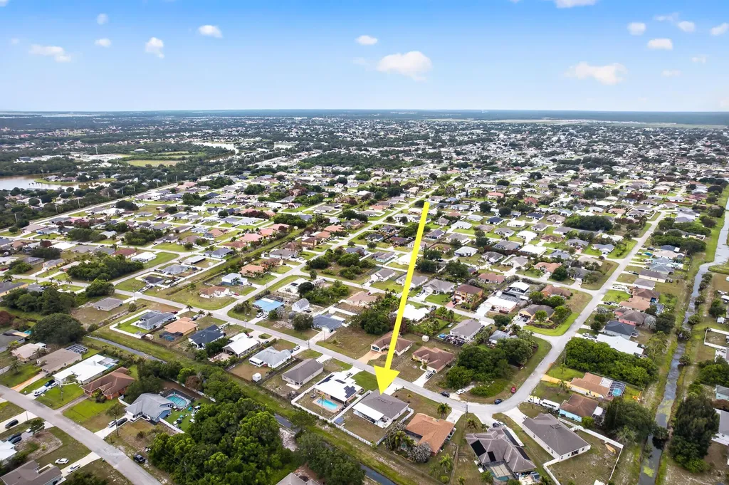 571 SW Lairo Avenue Port St Lucie FL 34953