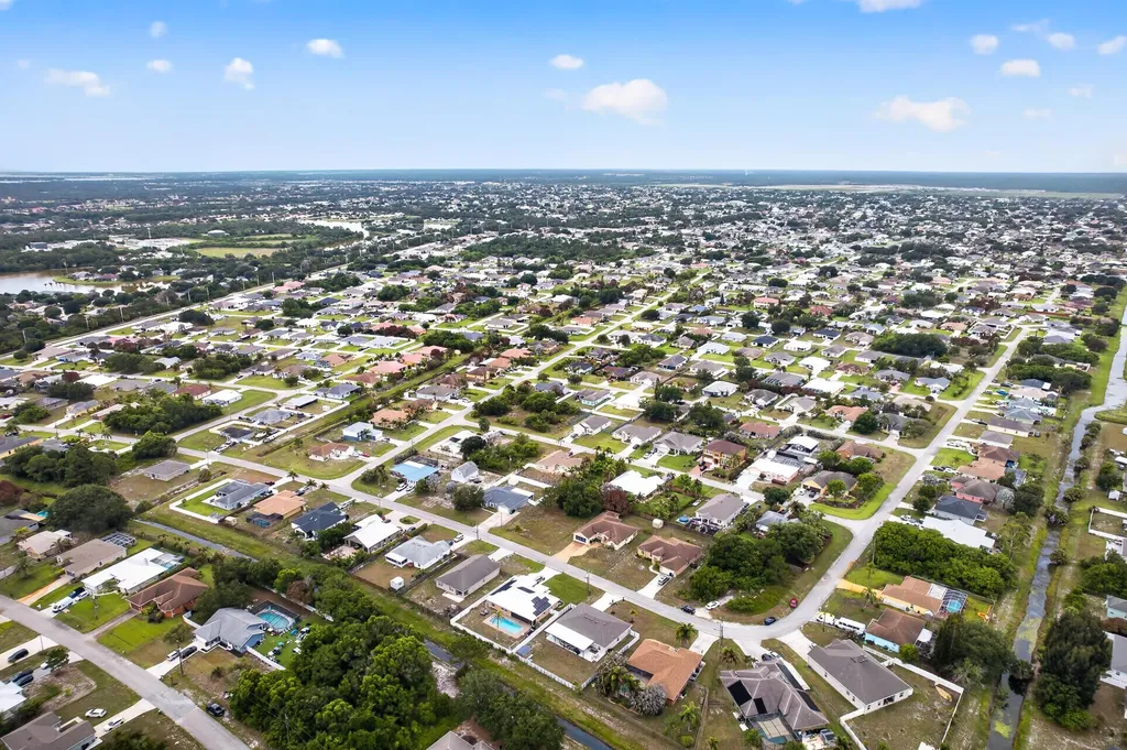571 SW Lairo Avenue Port St Lucie FL 34953