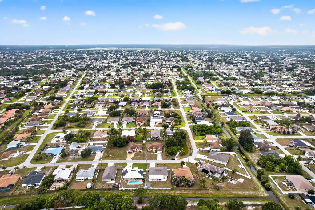 571 SW Lairo Avenue Port St Lucie FL 34953
