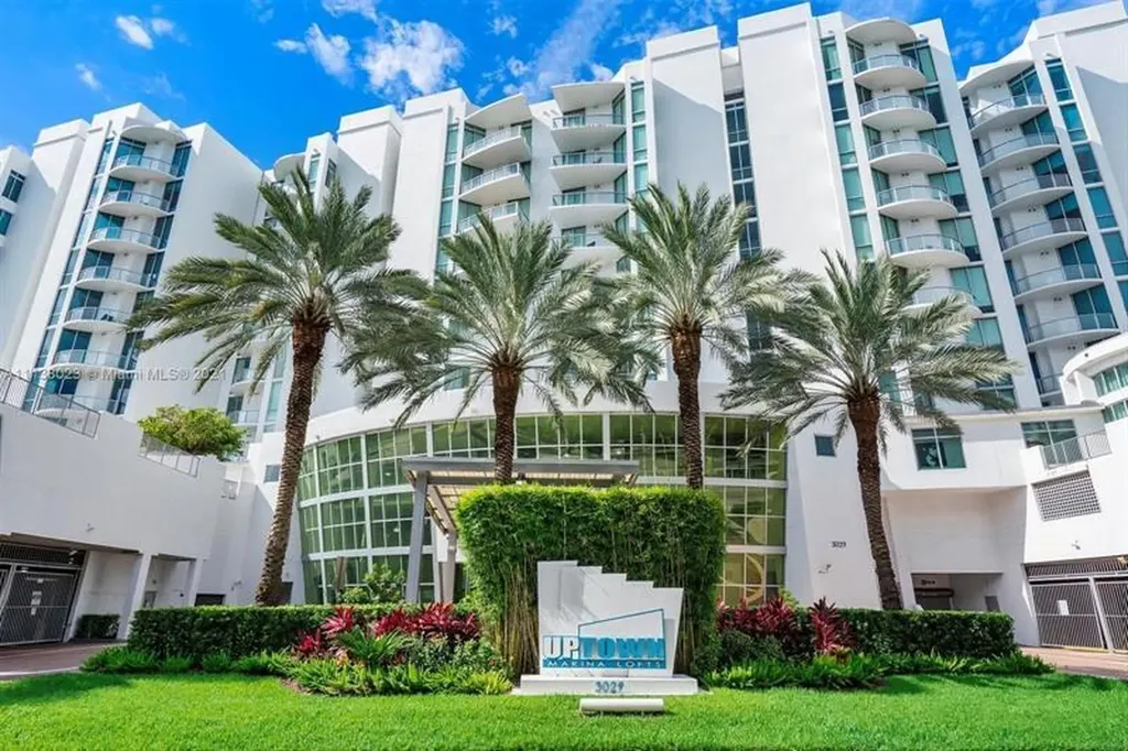 3029 NE 188th Street Aventura FL 33180