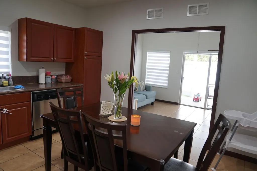 3024 NW 30th Way Oakland Park FL 33311