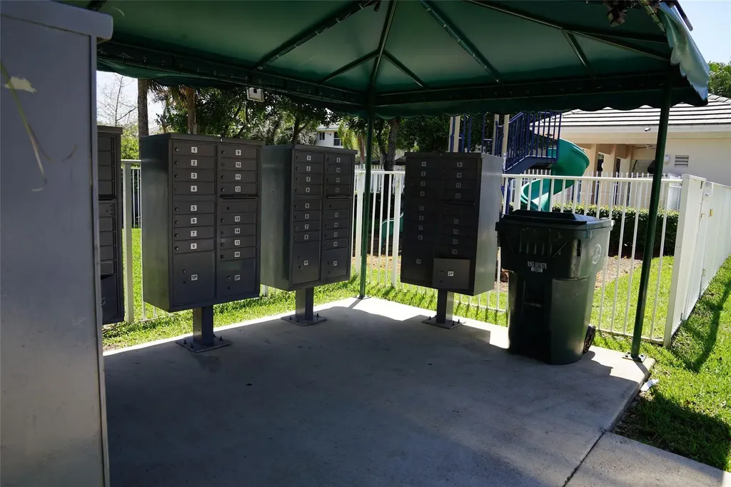 3024 NW 30th Way Oakland Park FL 33311