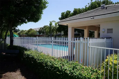 3024 NW 30th Way Oakland Park FL 33311
