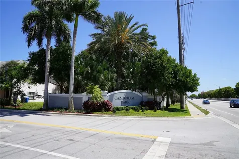 3024 NW 30th Way Oakland Park FL 33311