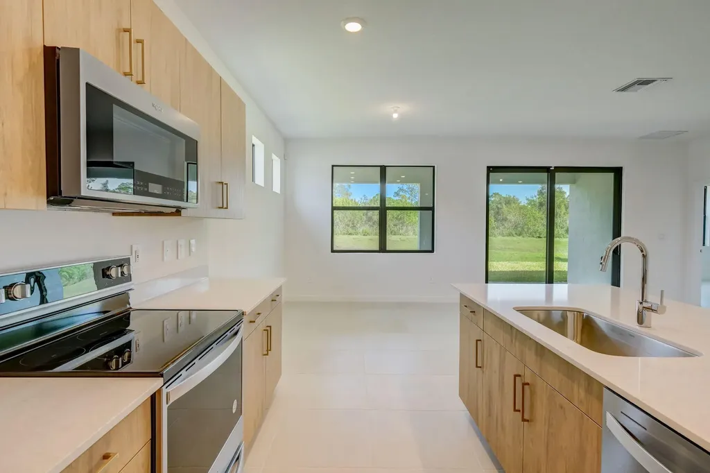 5946 SE Skyblue Circle Stuart FL 34997