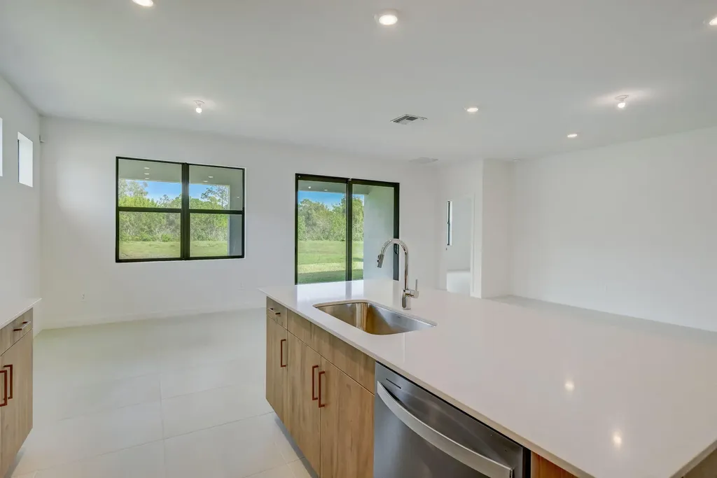 5946 SE Skyblue Circle Stuart FL 34997