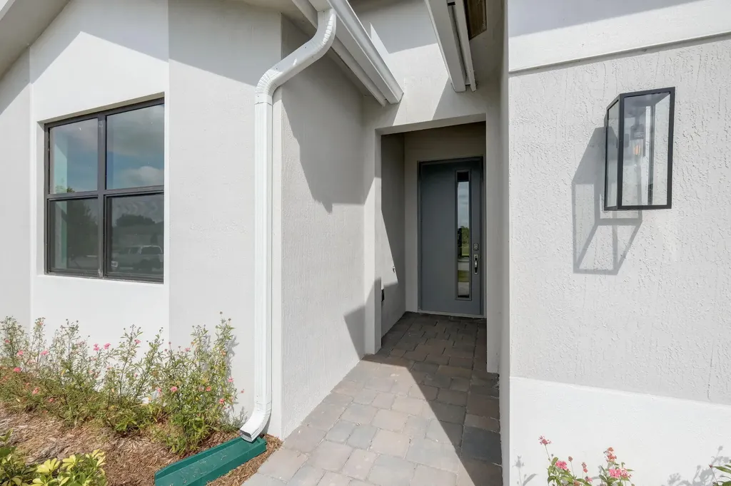 5946 SE Skyblue Circle Stuart FL 34997