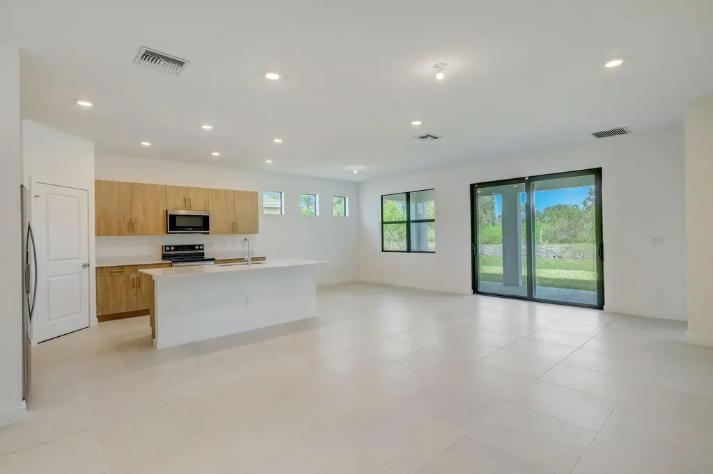 5946 SE Skyblue Circle Stuart FL 34997