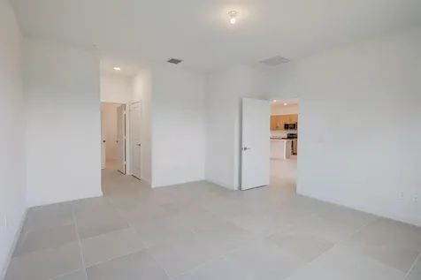 5946 SE Skyblue Circle Stuart FL 34997