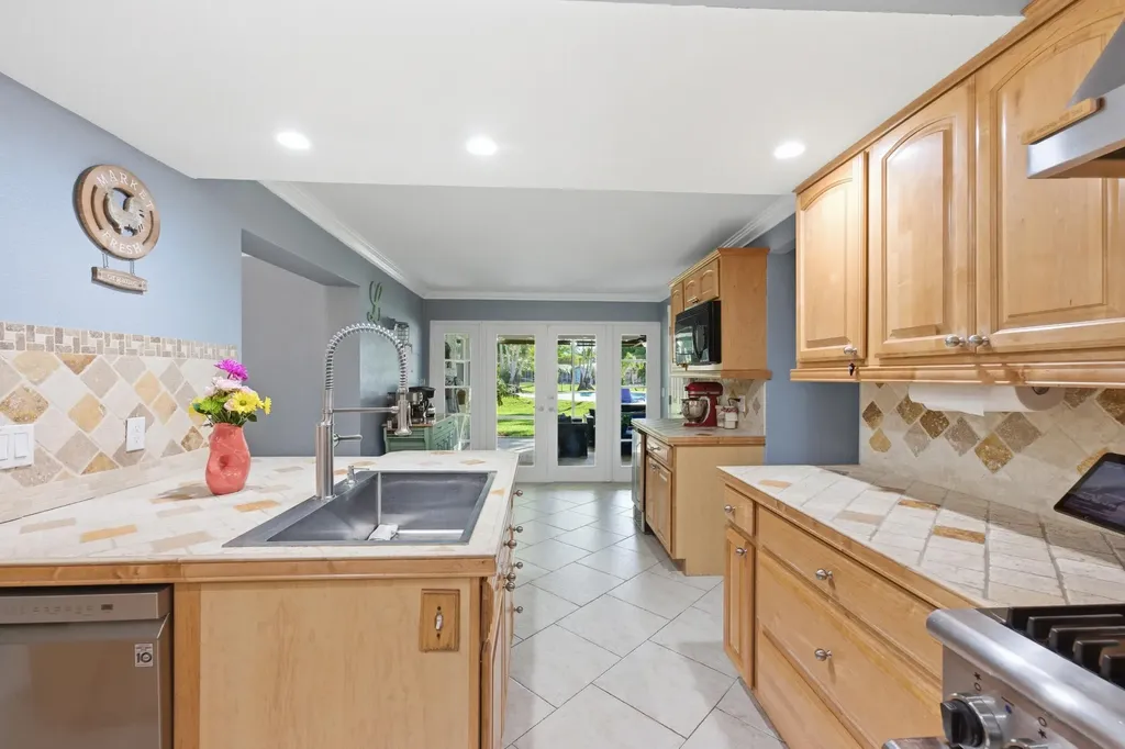 8492 NW 15th Court Coral Springs FL 33071