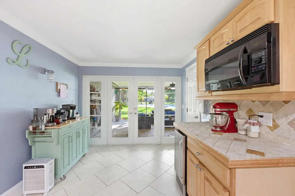 8492 NW 15th Court Coral Springs FL 33071