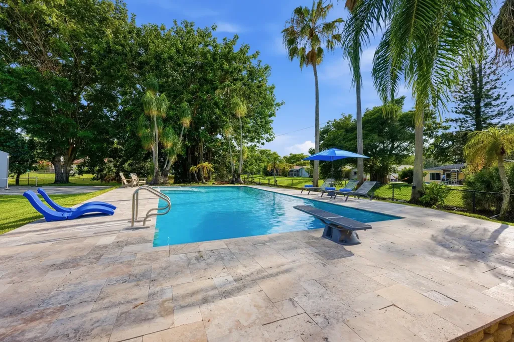 8492 NW 15th Court Coral Springs FL 33071