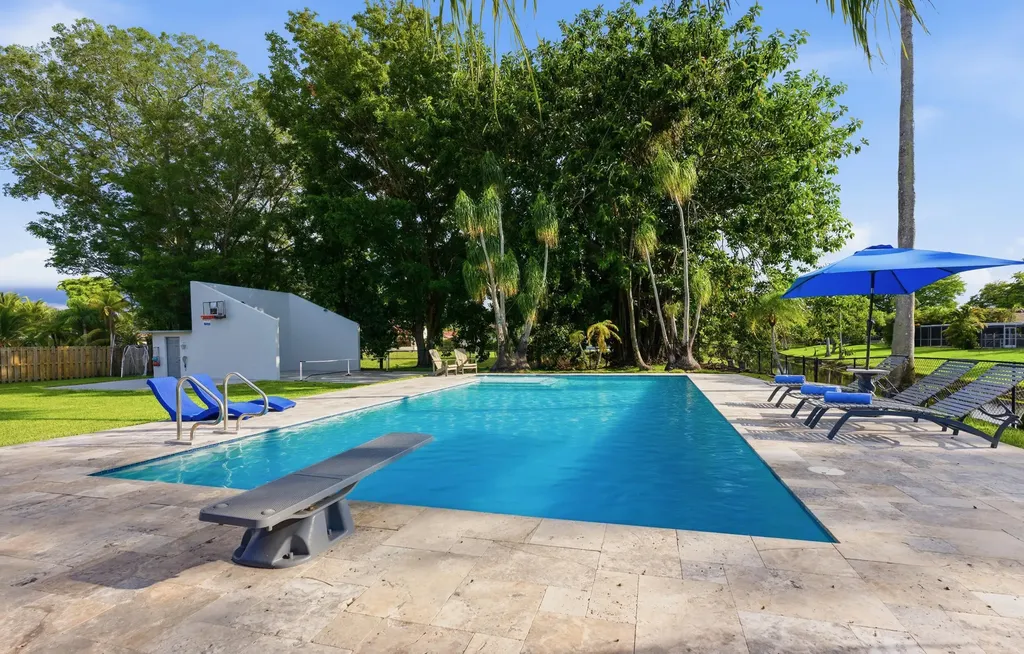 8492 NW 15th Court Coral Springs FL 33071