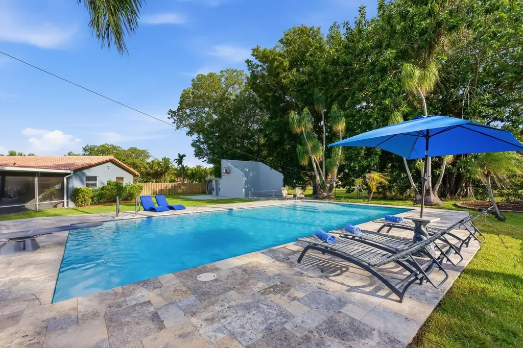 8492 NW 15th Court Coral Springs FL 33071