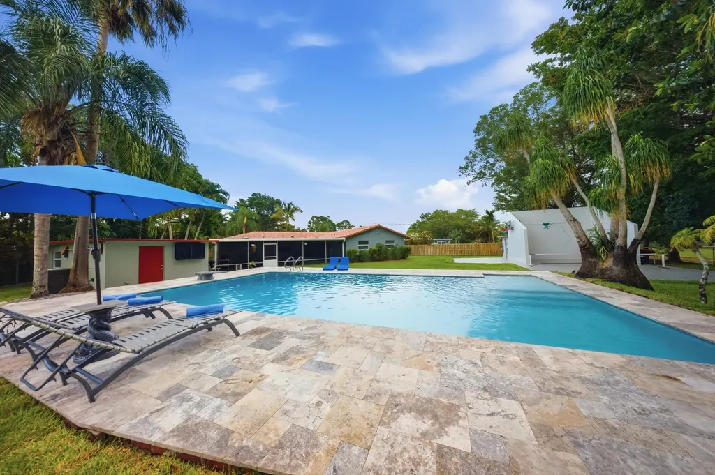 8492 NW 15th Court Coral Springs FL 33071