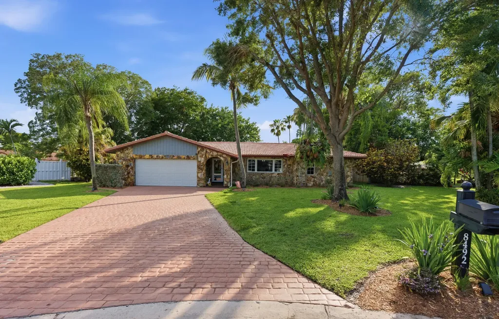 8492 NW 15th Court Coral Springs FL 33071