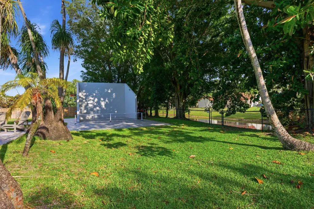 8492 NW 15th Court Coral Springs FL 33071
