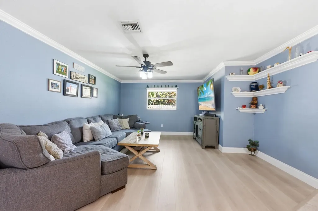 8492 NW 15th Court Coral Springs FL 33071
