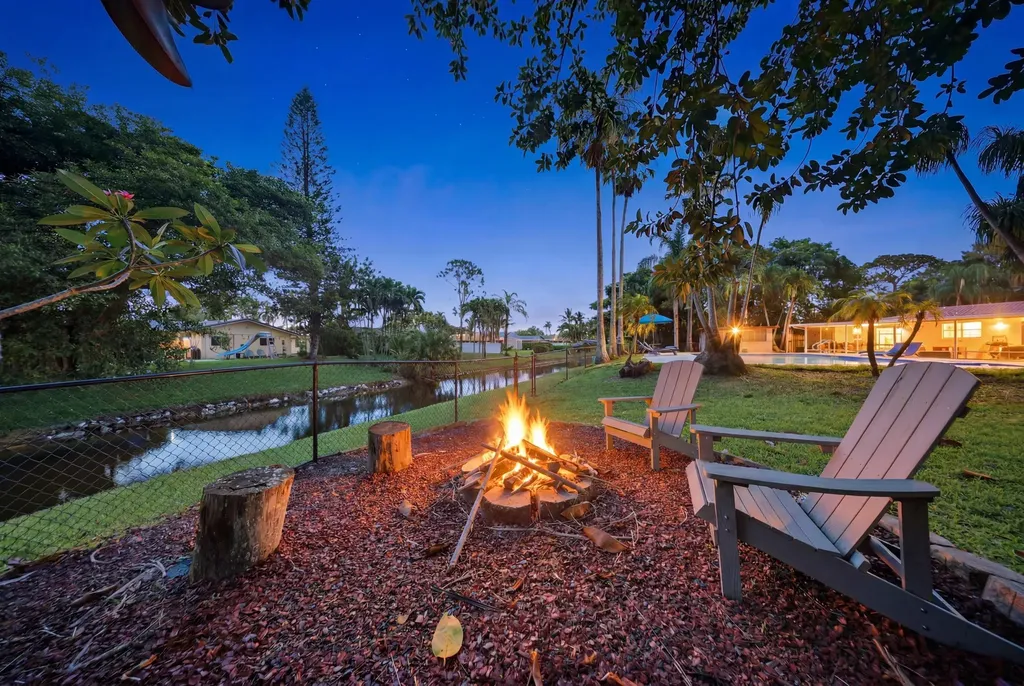 8492 NW 15th Court Coral Springs FL 33071