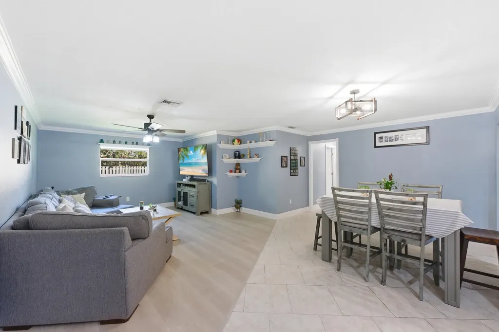 8492 NW 15th Court Coral Springs FL 33071