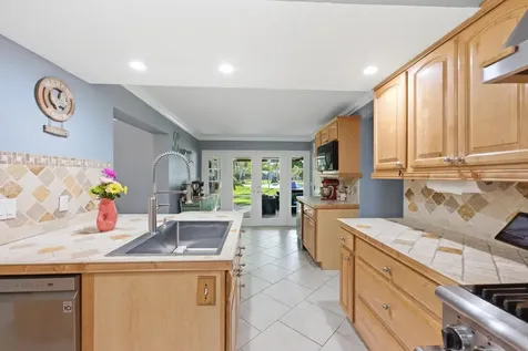 8492 NW 15th Court Coral Springs FL 33071