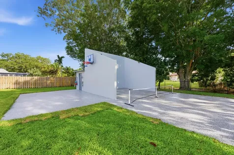 8492 NW 15th Court Coral Springs FL 33071