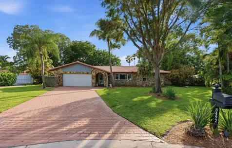 8492 NW 15th Court Coral Springs FL 33071