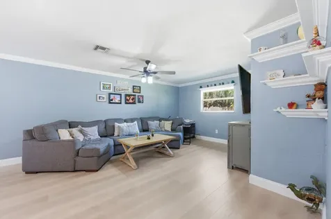 8492 NW 15th Court Coral Springs FL 33071